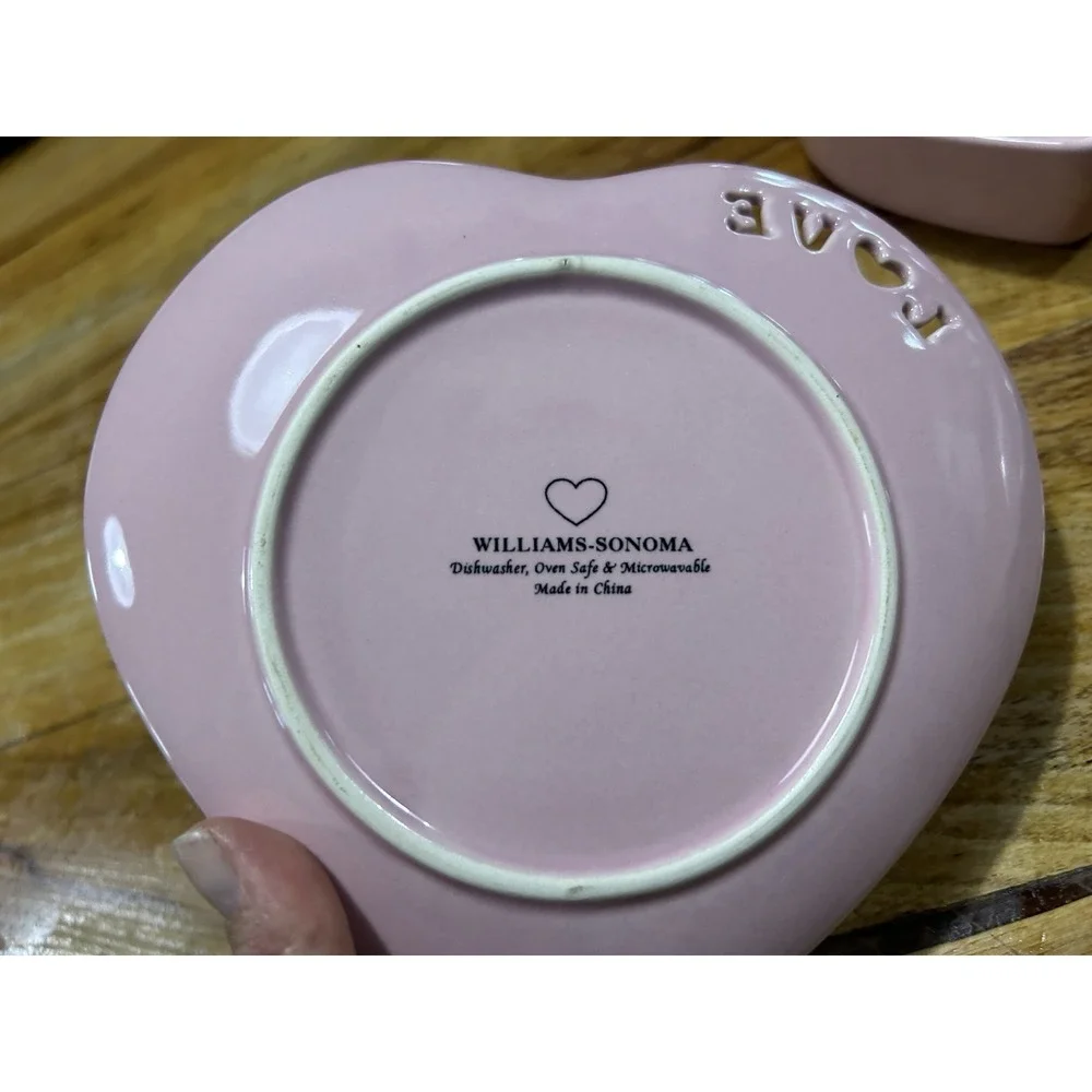 Williams Sonoma Ceramic Pink Heart Ramekins & Dessert Plates Lot Of 3